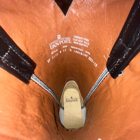 BRAND NEW DAN POST BLACK LEATHER BOOTS.  STYLE 2110R.  SIZE-11D - Picture 3 of 7